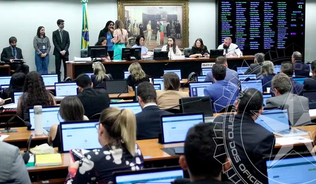 CCJ da Câmara Federal aprova PEC 66, com supressão de artigo prejudicial a servidores estaduais e municipais